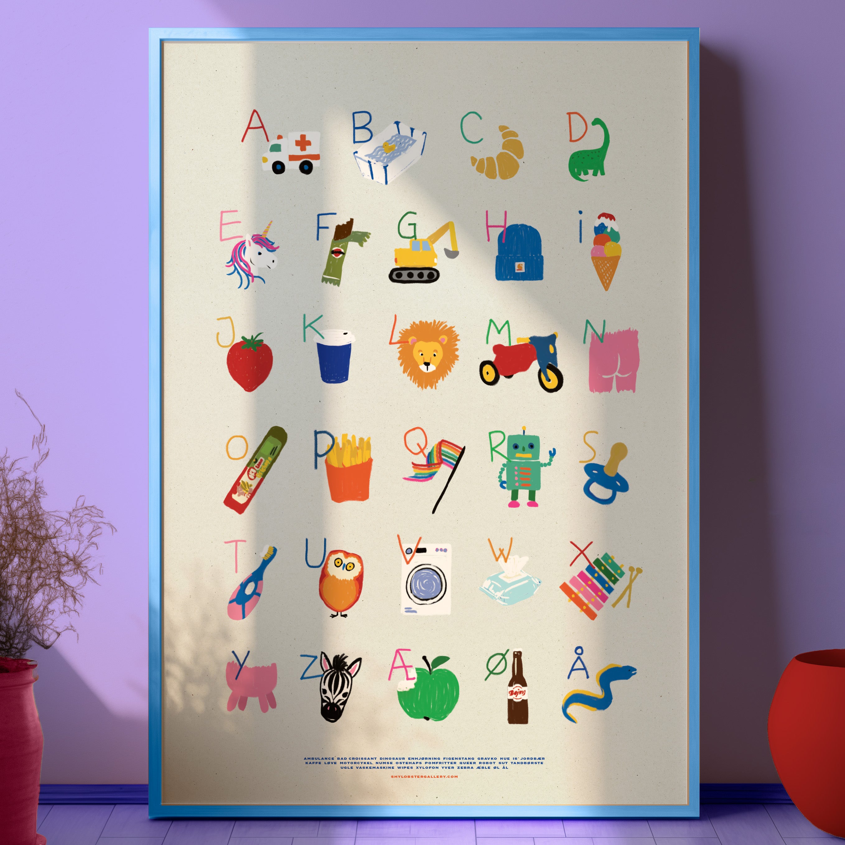 
En humoristisk og farverig alfabetplakat (2025‑venlig) til børn med legende illustrationer som vådservietter, pommes frites, figensnitter, LGBTQ+‑flag og meget mere. En moderne, inklusiv og sjov måde at lære ABC på – perfekt til børneværelset, legeområdet eller stuen.